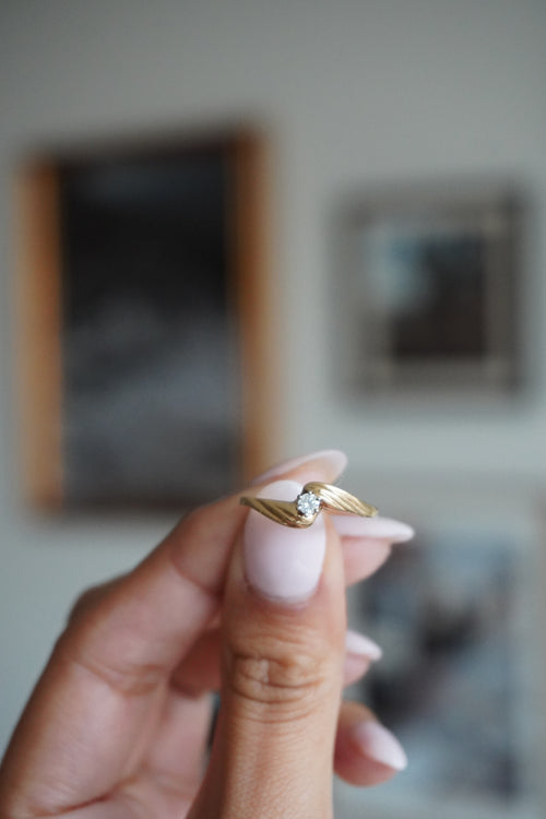 10K Yellow Gold Diamond Solitaire Ring Sz 7.5
