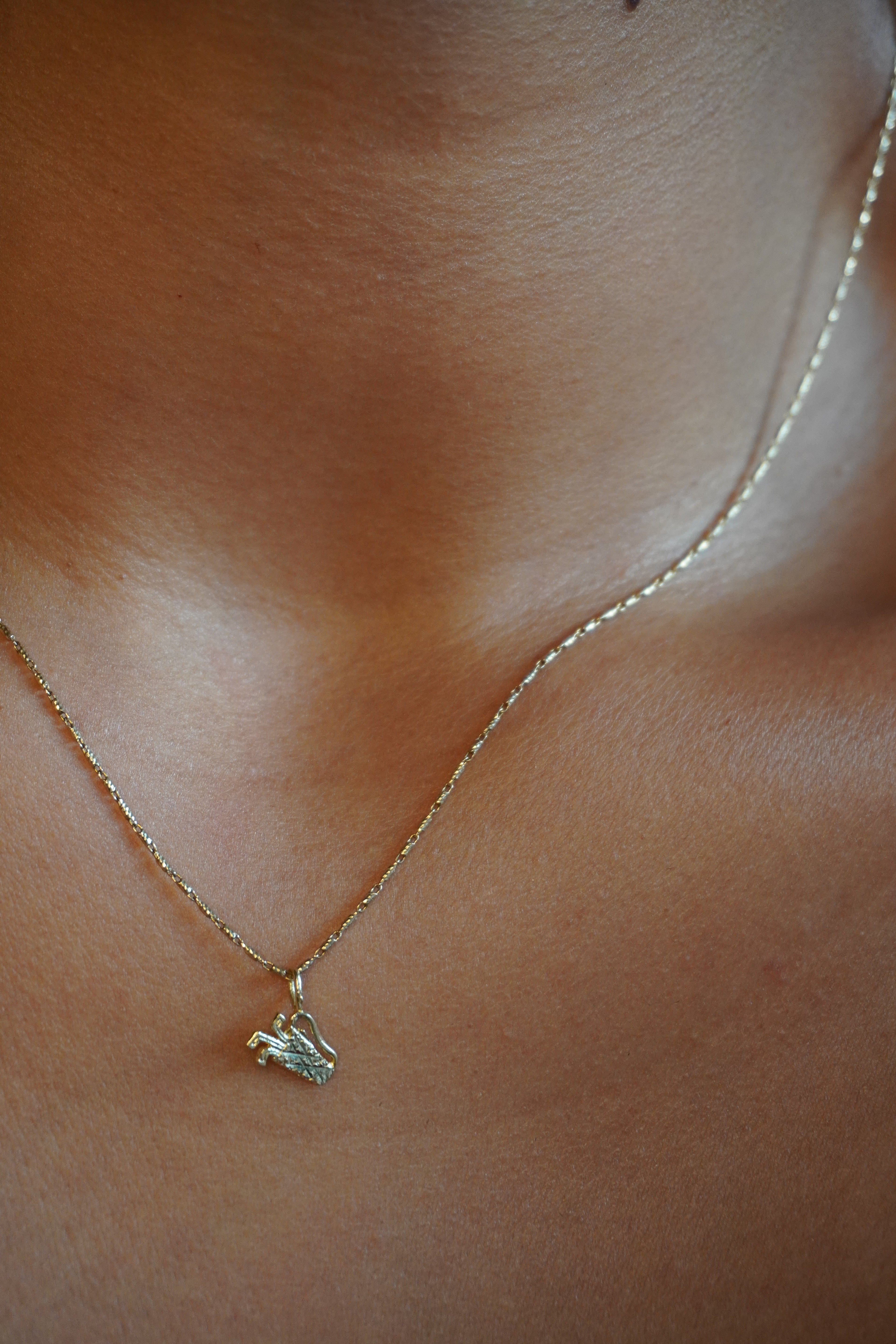 14K Yellow Gold Golf Pendant