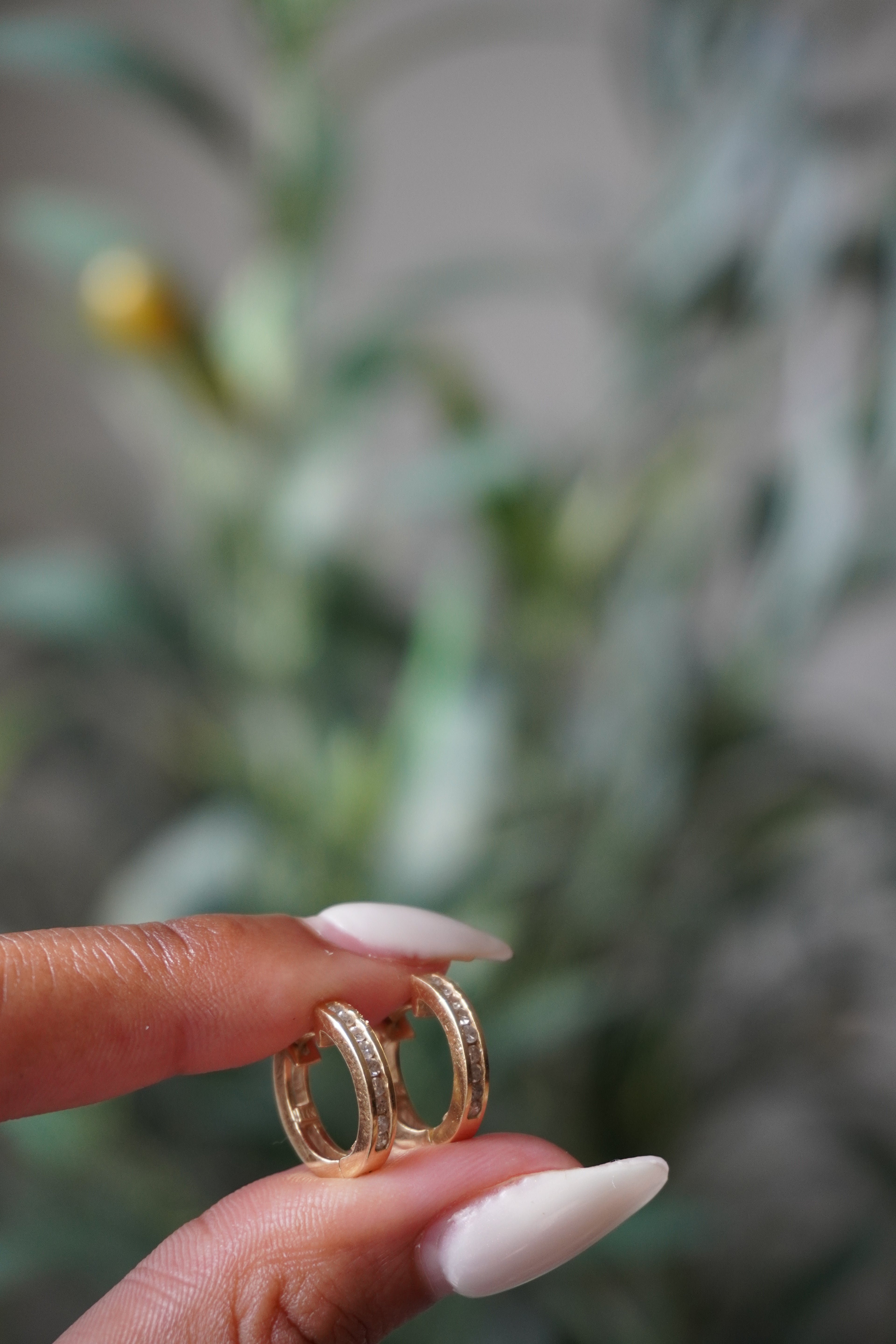 14K Yellow Gold Channel-Set Diamond Huggies (3g)