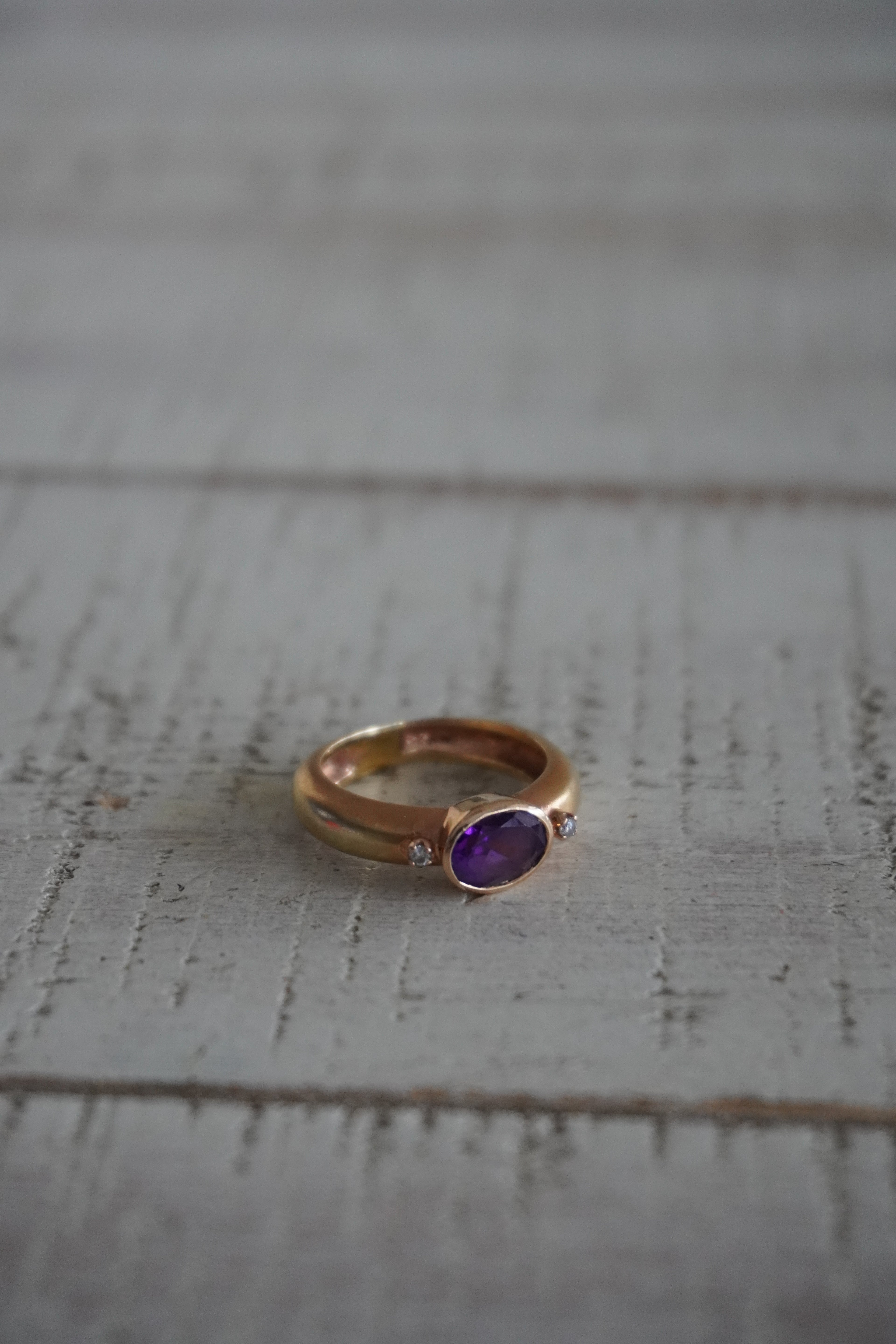 14K Yellow Gold Diamond Amethyst (~1.00 ctw) Dome Ring with Matte Finish Sz 6.25 (4.8 grams)