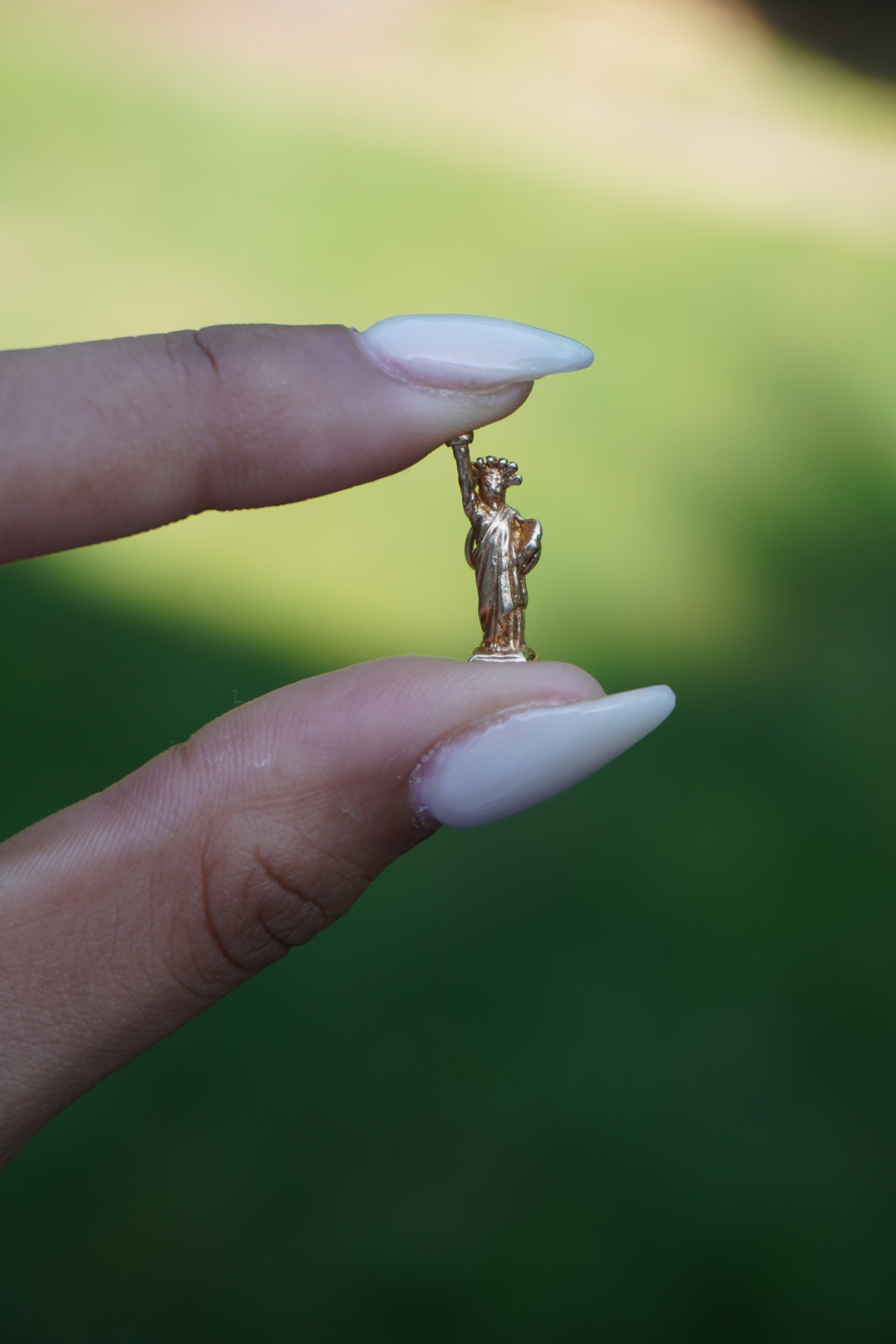 14K Yellow Gold Statue of Liberty Pendant .45" 2g