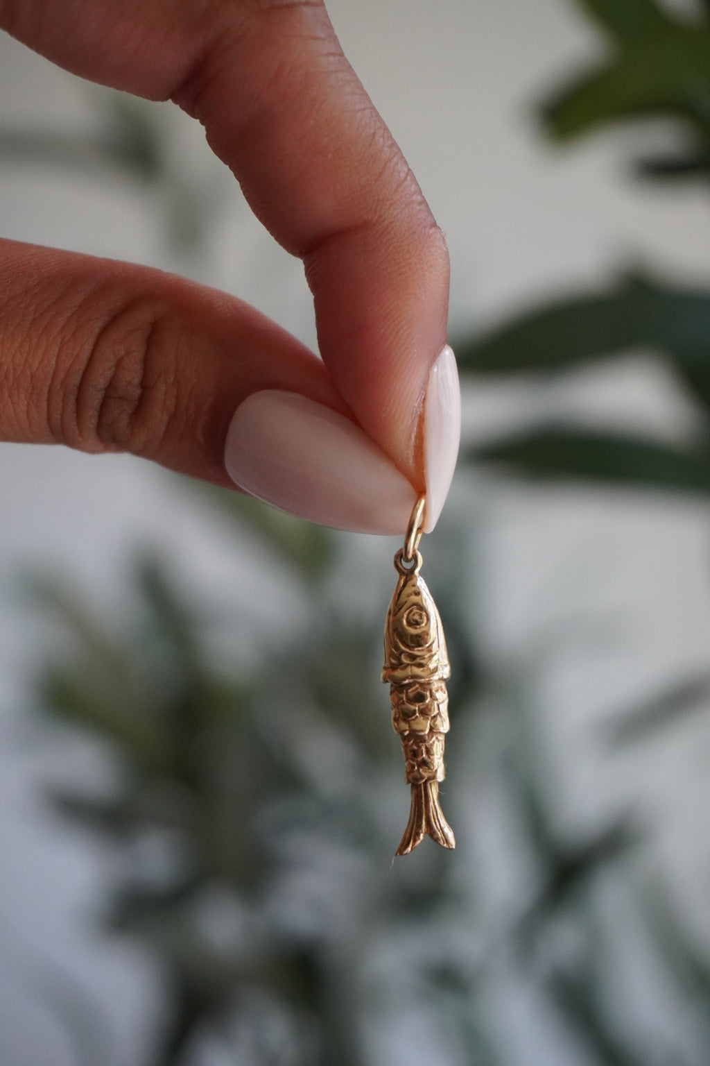 14K Yellow Gold Articulated Fish Pendant (2.1 g)