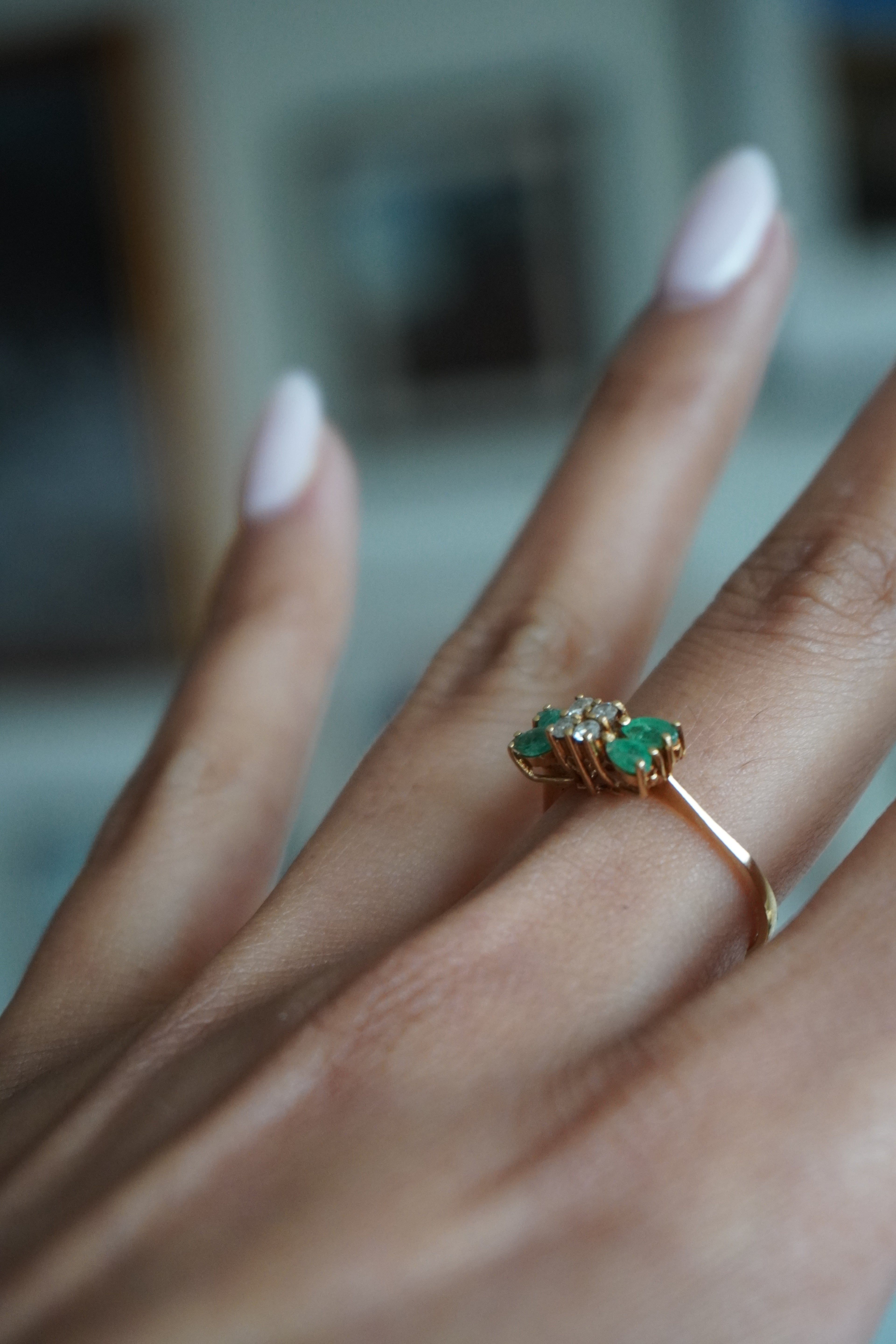10K Yellow Gold Emerald Diamond Bow Tie Ring Sz 6