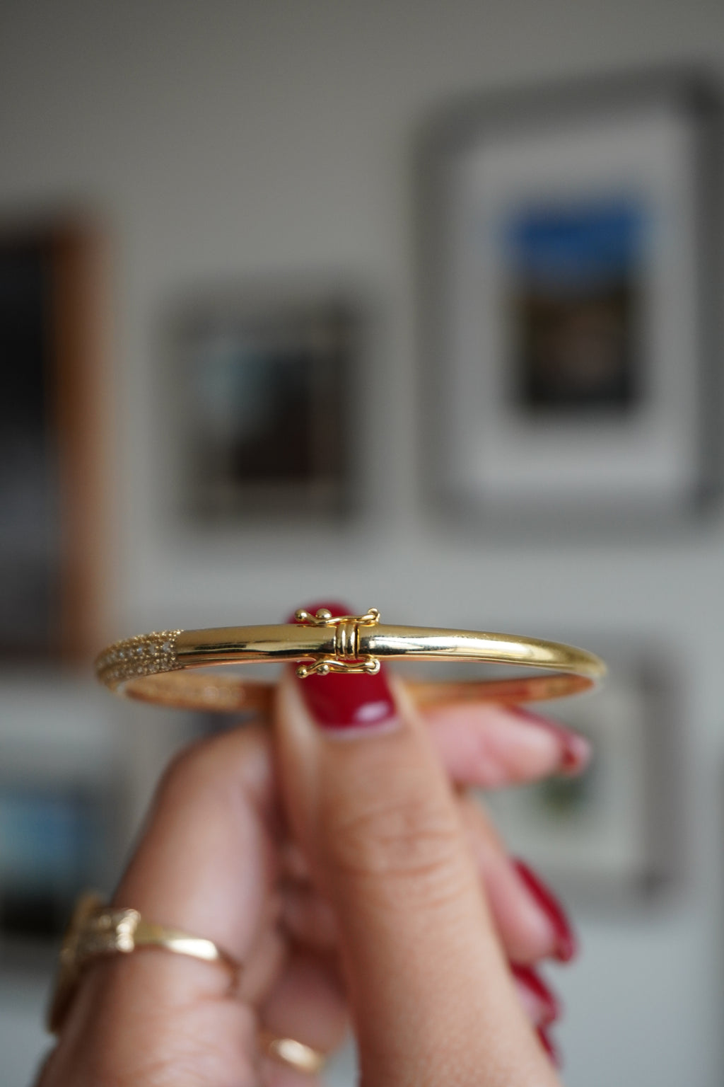 14K Yellow Gold Diamond (~1.00 ctw) Oval Bangle 2.5" Wide x 2 1/8” High