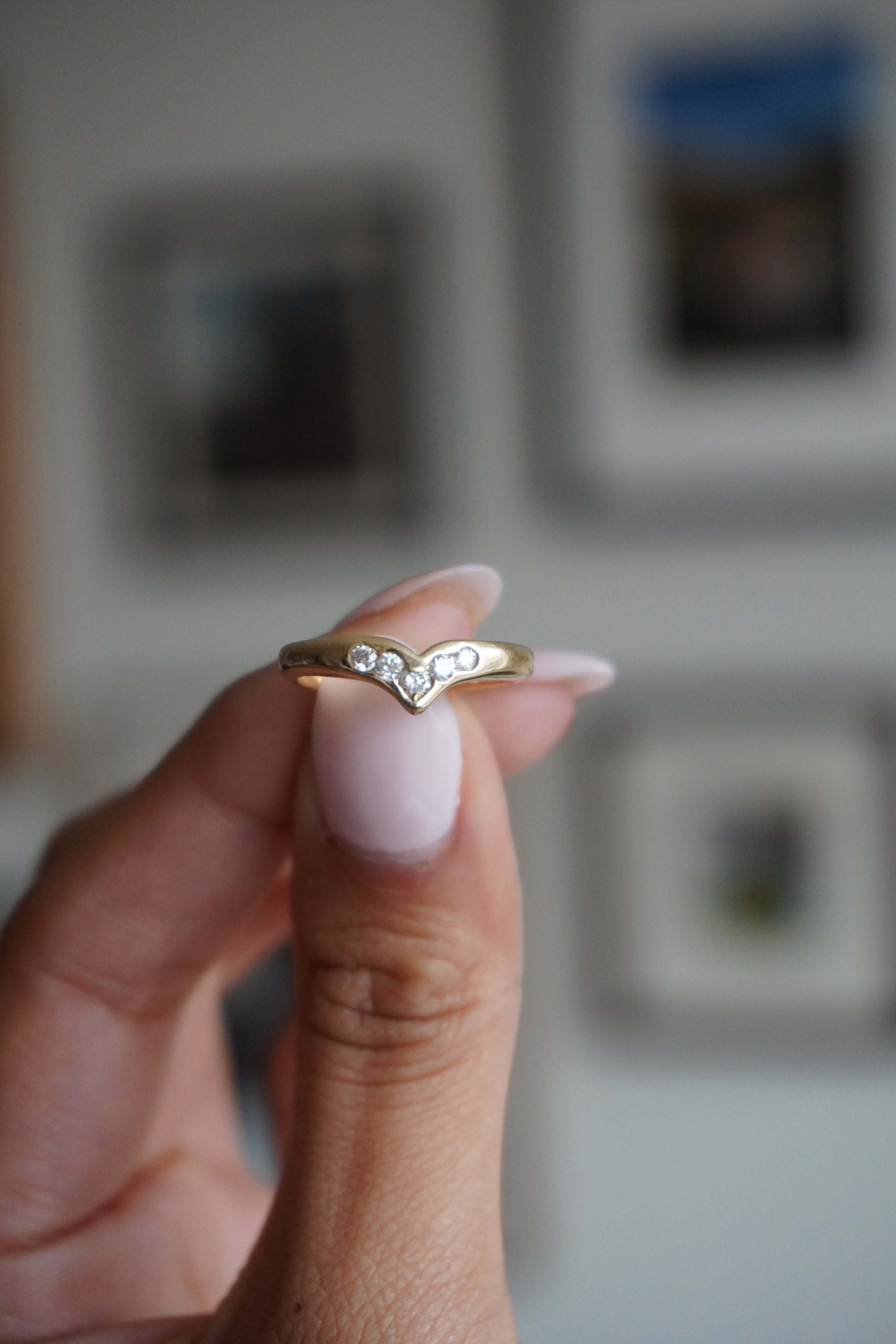14K Yellow Gold Diamond Chevron Ring Sz 5.75