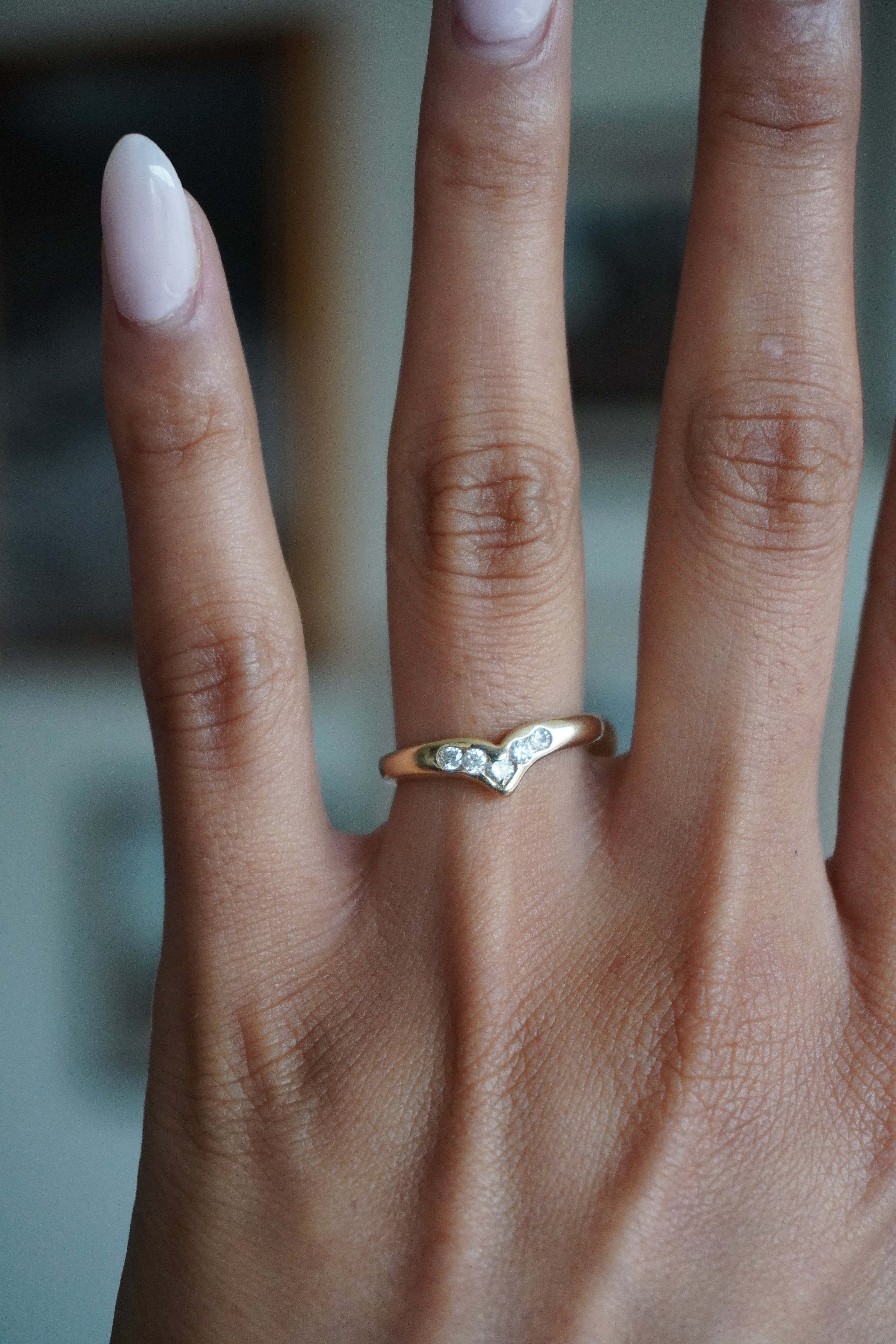 14K Yellow Gold Diamond Chevron Ring Sz 5.75