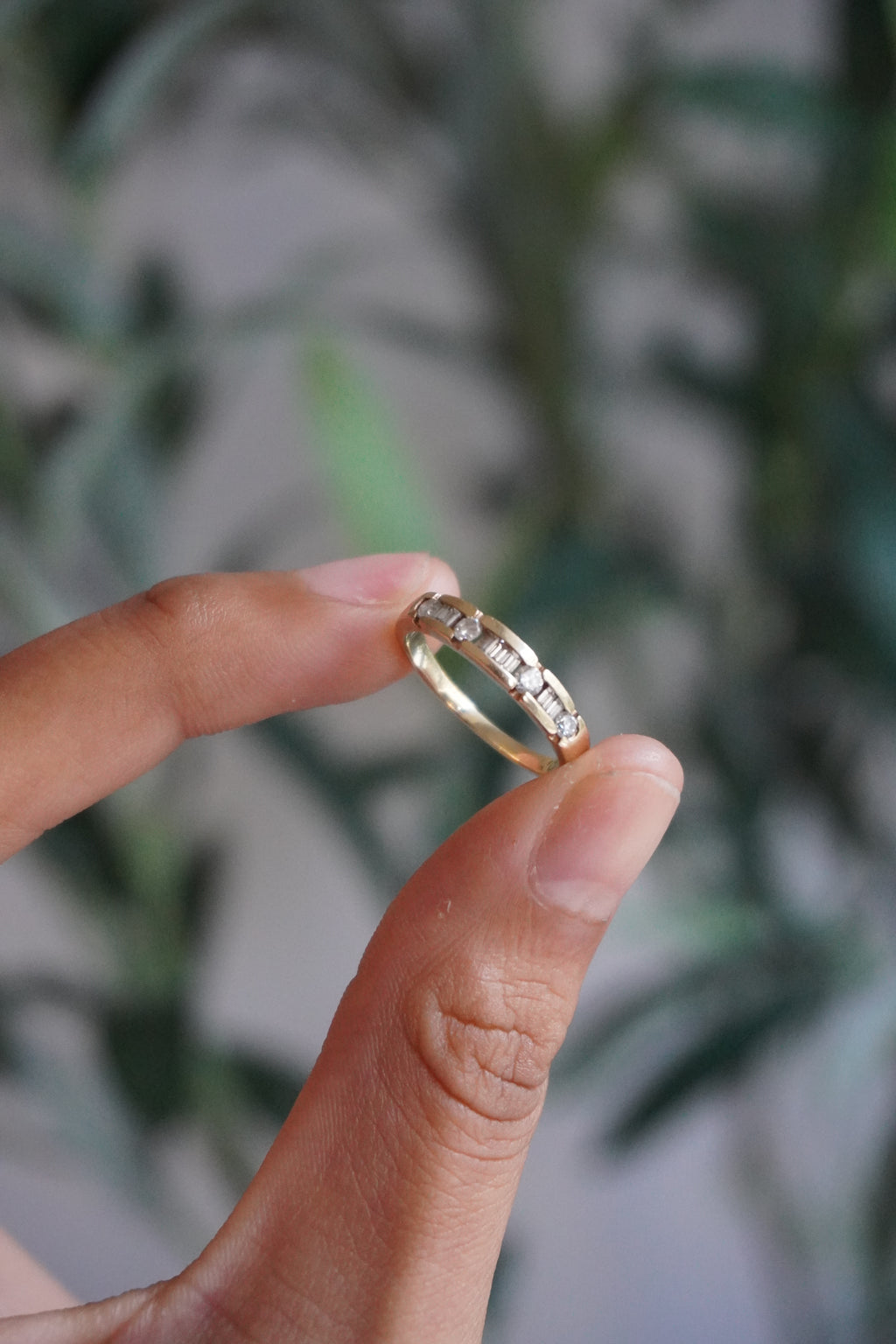 14K Yellow Gold Diamond Stacker Sz 6 (2 g)