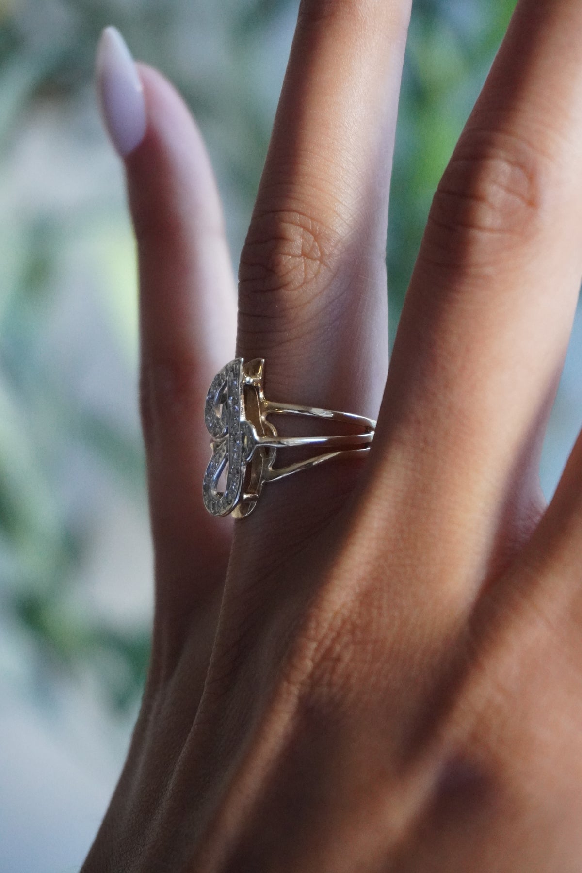14K Two Tone Intitial "J" Diamond (0.13 ctw) Ring Sz 6.5 (3 g)