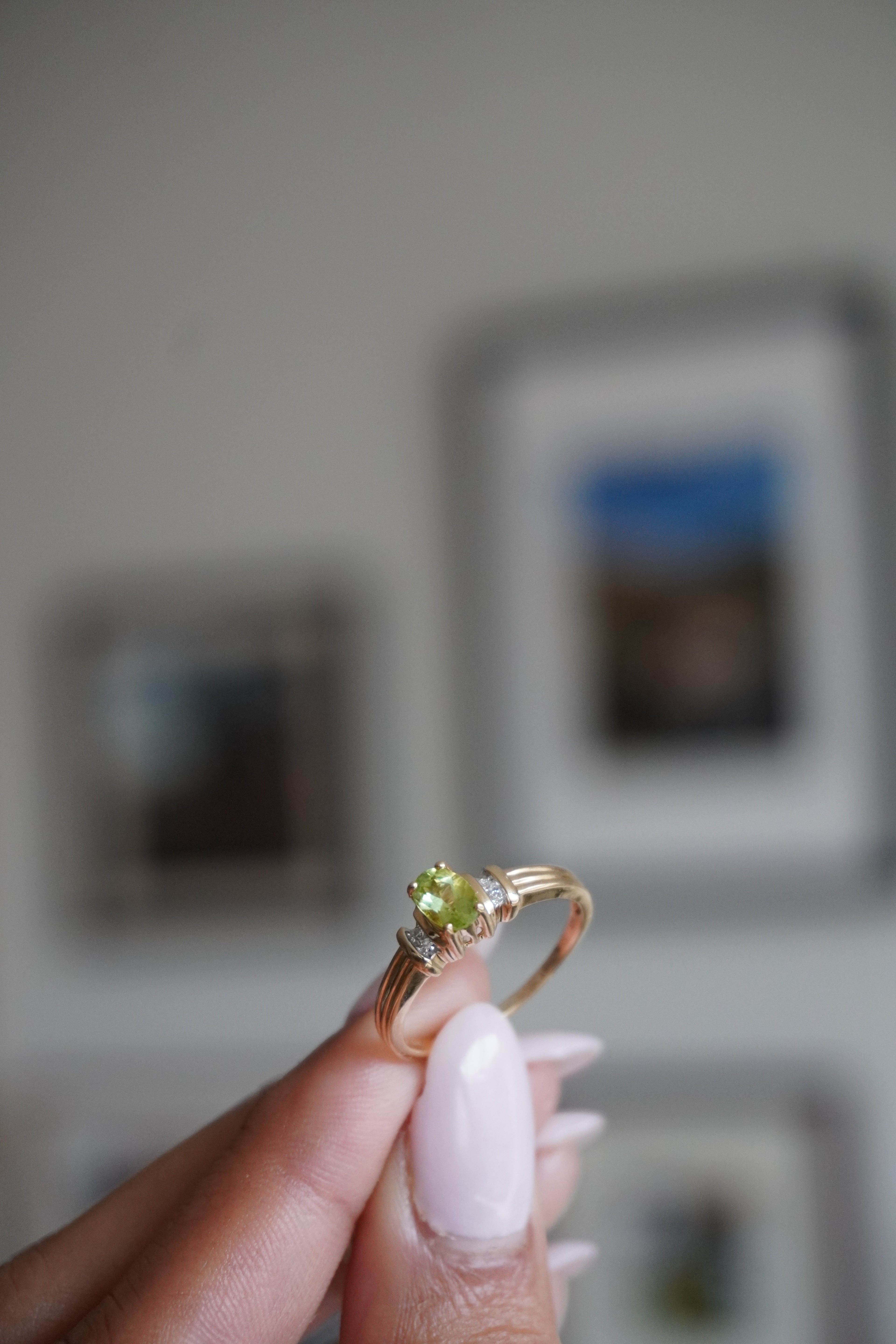 10K Yellow Gold Peridot Diamond Ring Sz 7