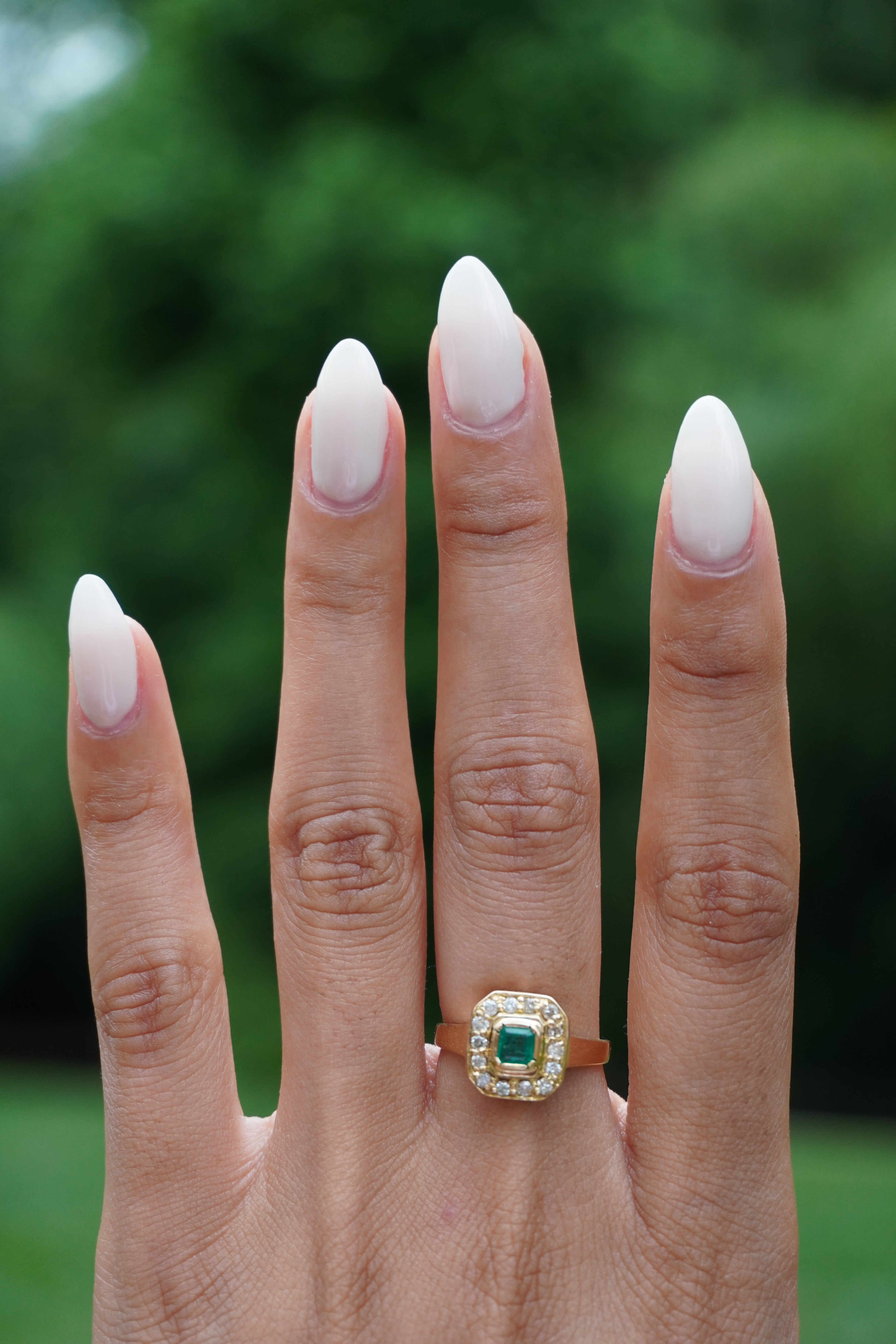 18K Yellow Gold Emerald Diamond Ring Sz 7 (3.7 grams)