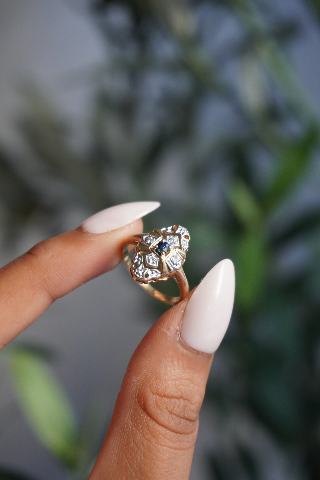 14K Antique Yellow Gold Diamond Sapphire Ring Sz 5.5 (2.8 g)
