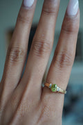 10K Yellow Gold Peridot Diamond Ring Sz 7