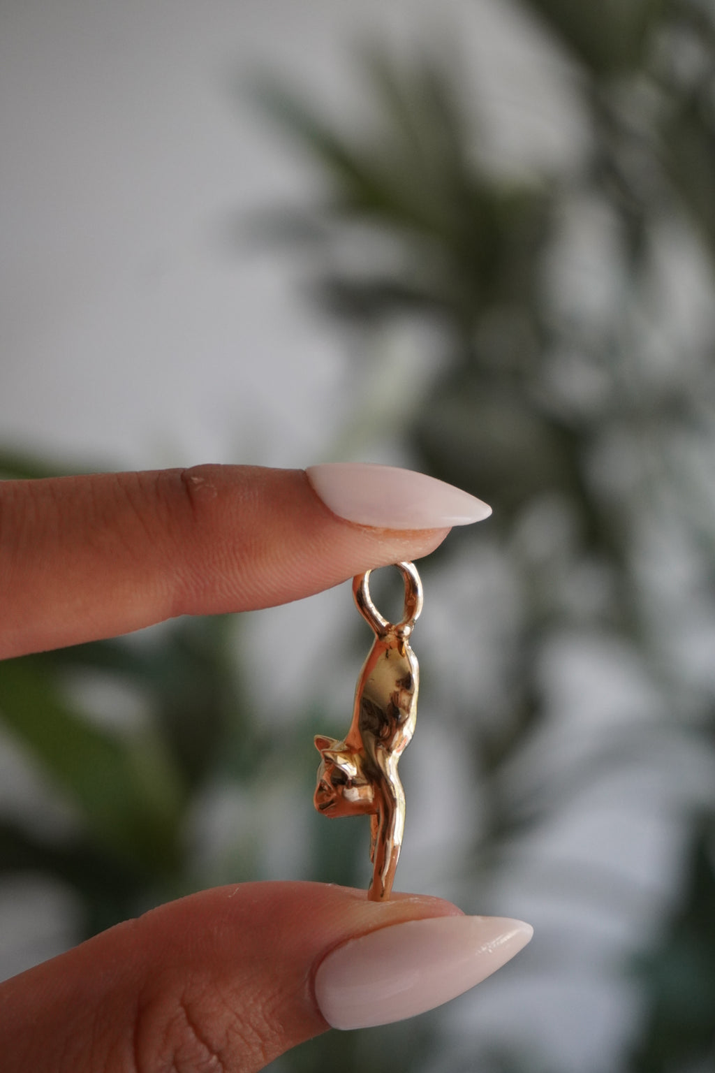 14K Yellow Gold Cat Pendant (3.3 g)