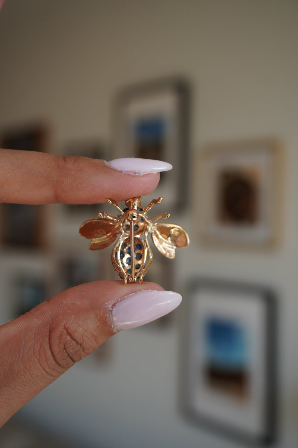 14K Yellow Gold Sapphire (1.8 ctw) Diamond (.14 ctw) Bee Pendant/Brooch