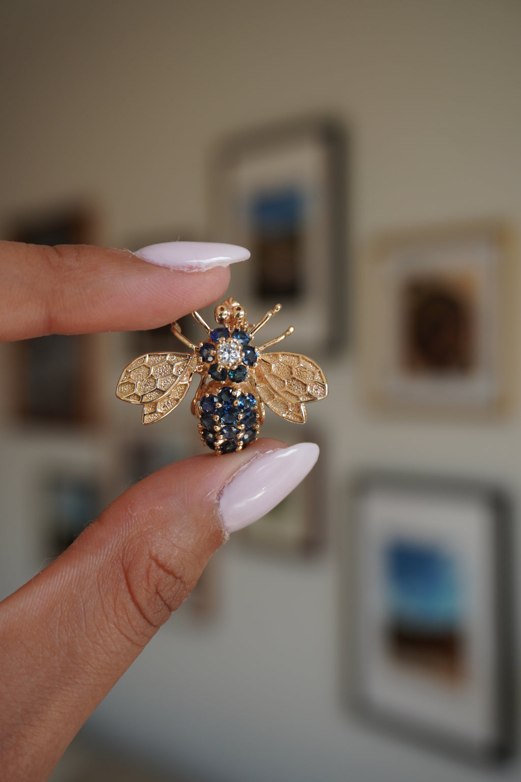 14K Yellow Gold Sapphire (1.8 ctw) Diamond (.14 ctw) Bee Pendant/Brooch