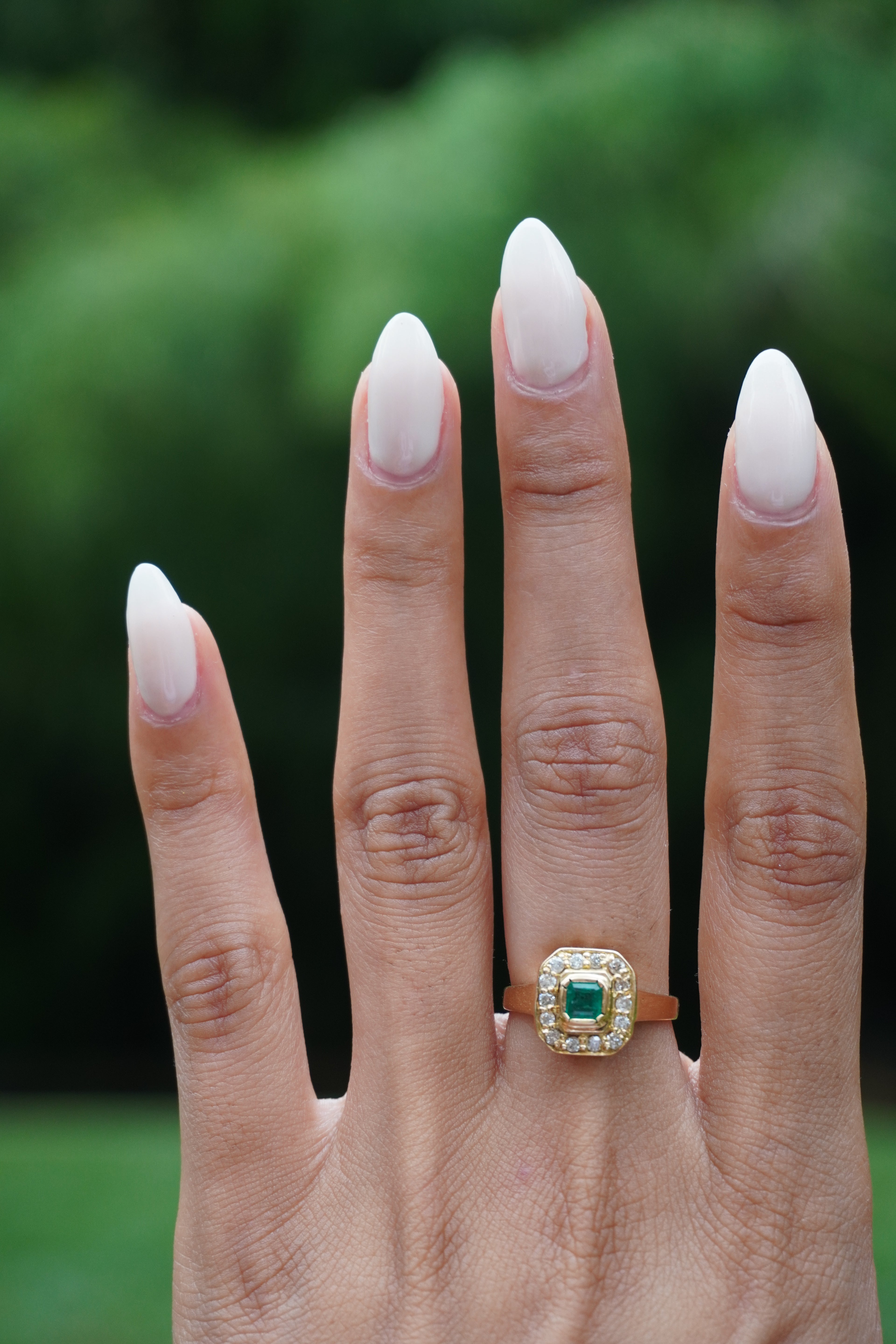 18K Yellow Gold Emerald Diamond Ring Sz 7 (3.7 grams)