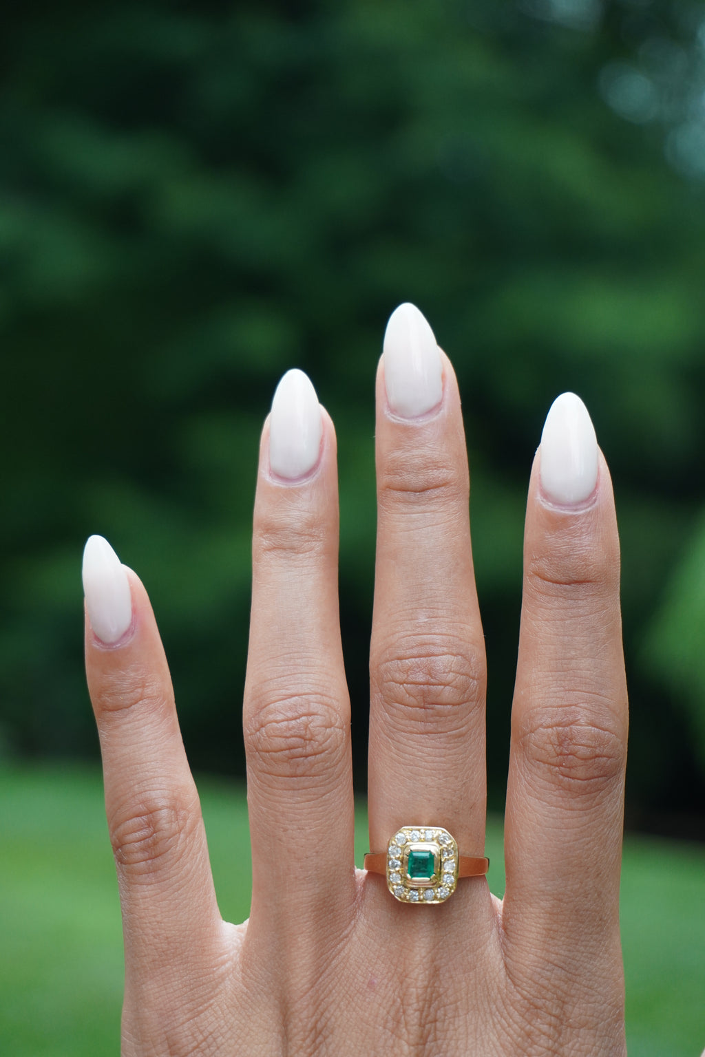 18K Yellow Gold Emerald Diamond Ring Sz 7 (3.7 grams)