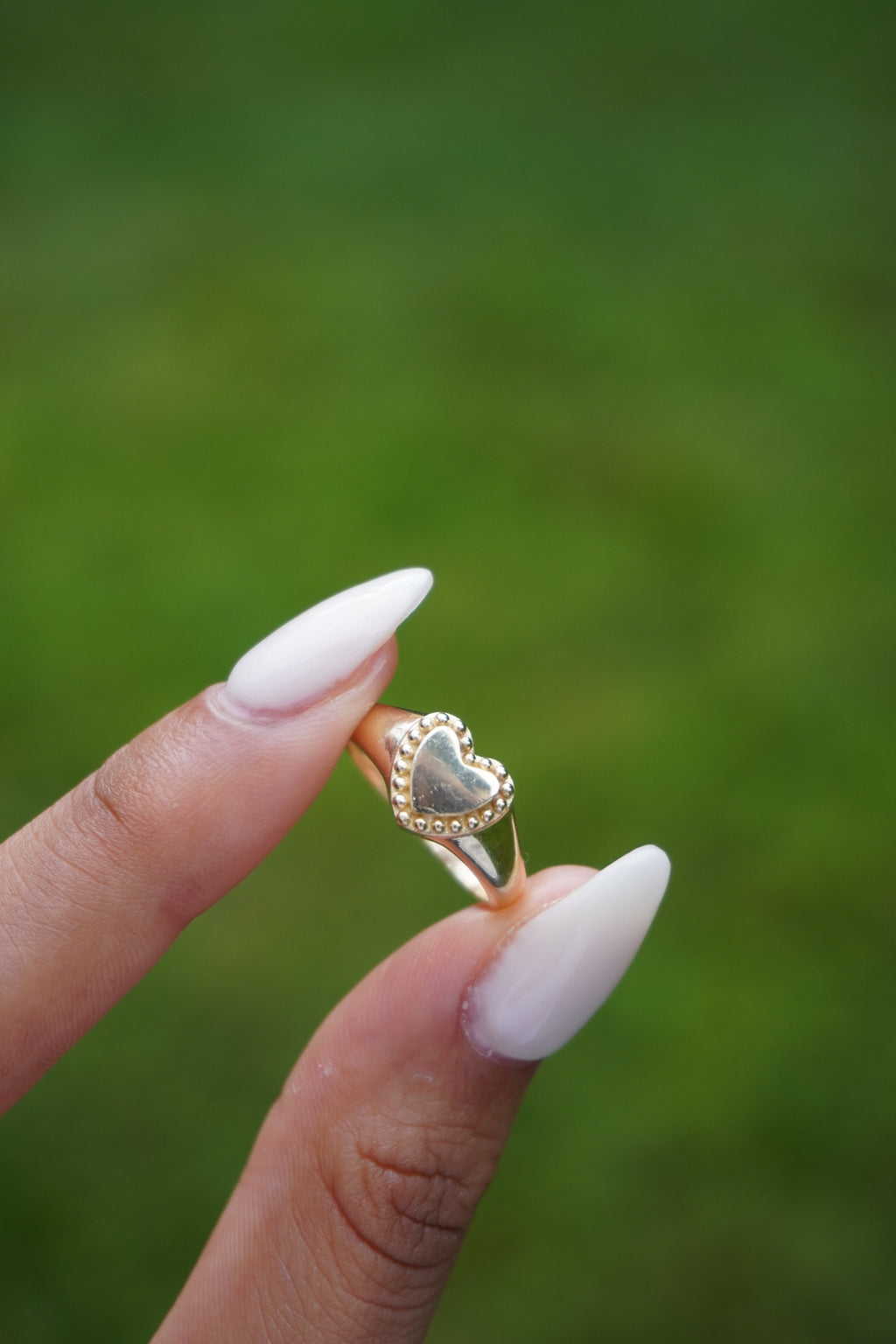 14K Yellow Gold Heart Signet Ring Sz 6 (3.4 grams)