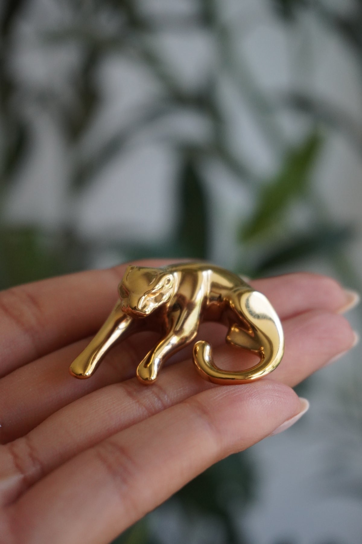 14K Yellow Gold Hanging Panther Pendant (4 g)