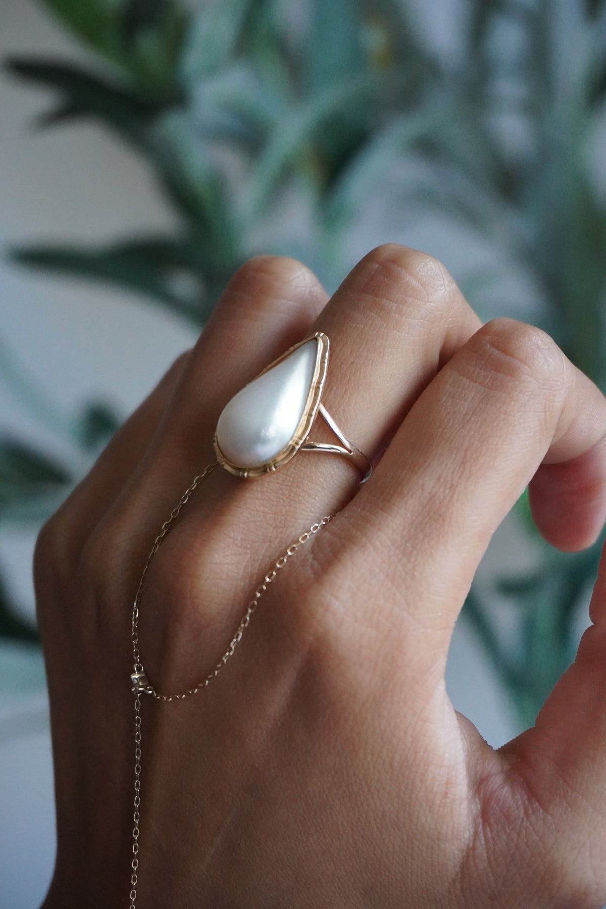 14K Yellow Gold Mabe Pearl Ring Sz 7.25 (4.3 g)