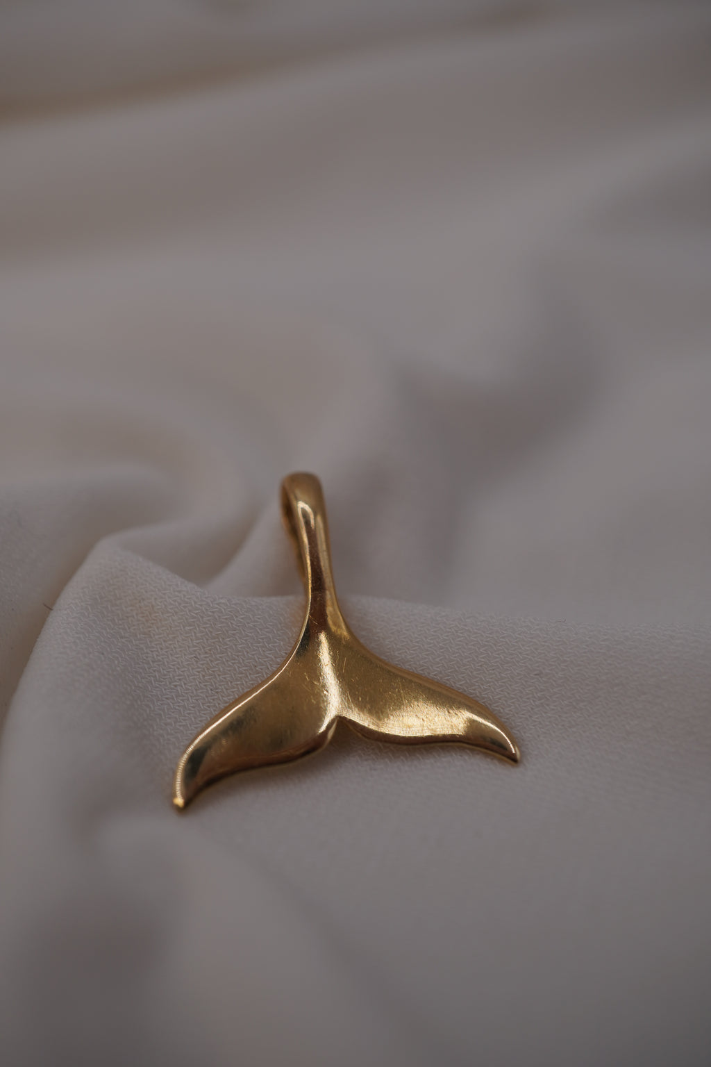 14K Yellow Gold Whale Tail Pendant ~1"