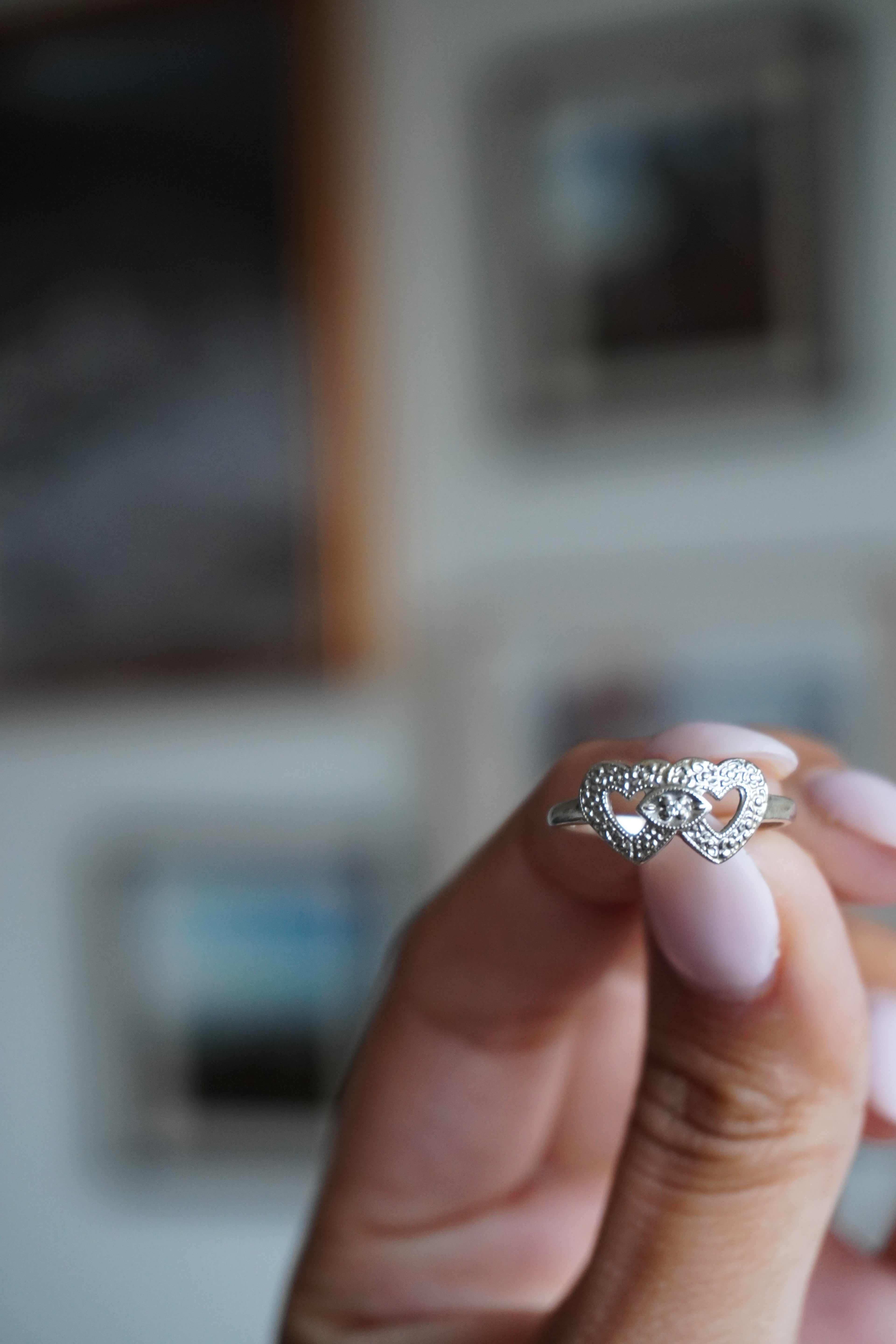10K White Gold Diamond Heart Ring Sz 5
