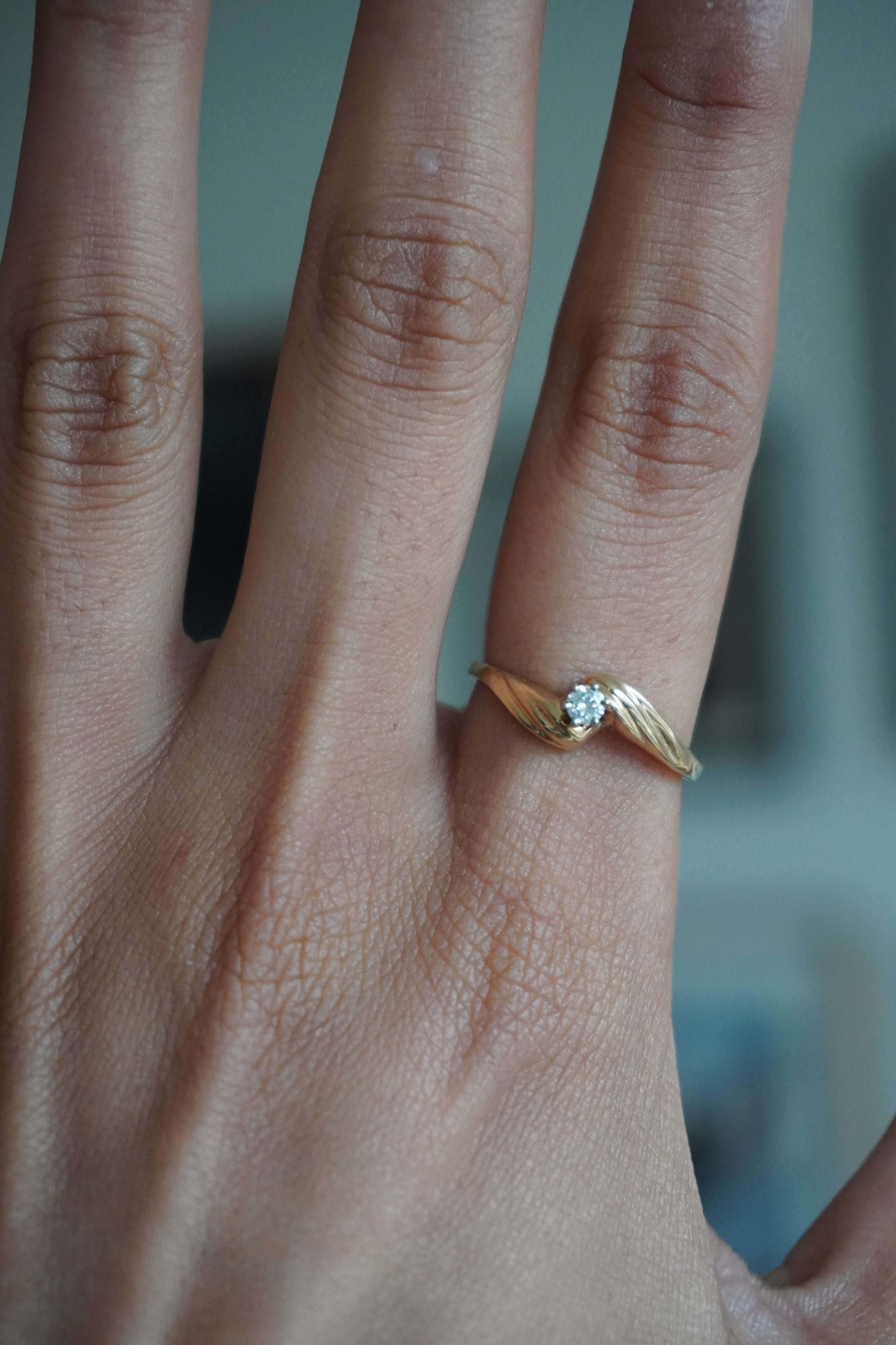 10K Yellow Gold Diamond Solitaire Ring Sz 7.5
