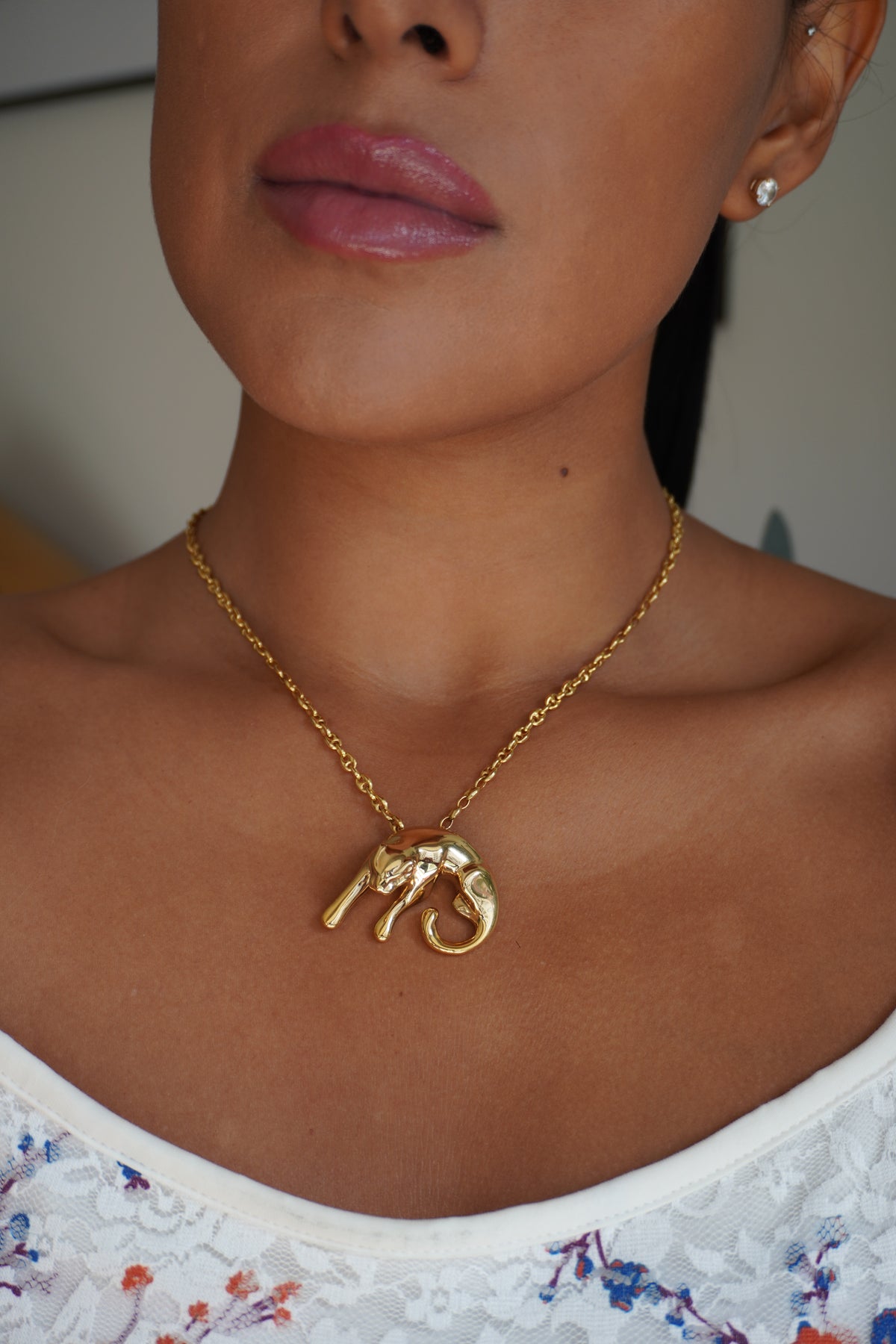 14K Yellow Gold Hanging Panther Pendant (4 g)