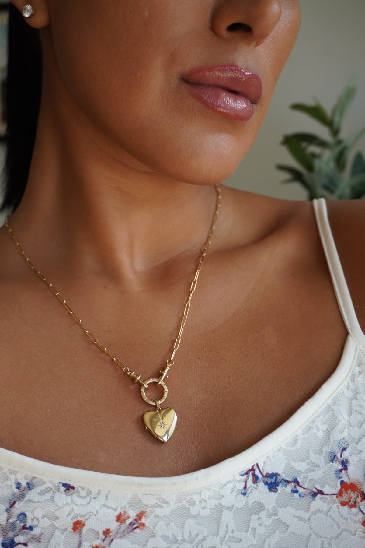 14K Yellow Gold Diamond Heart Locket (1.8 g)