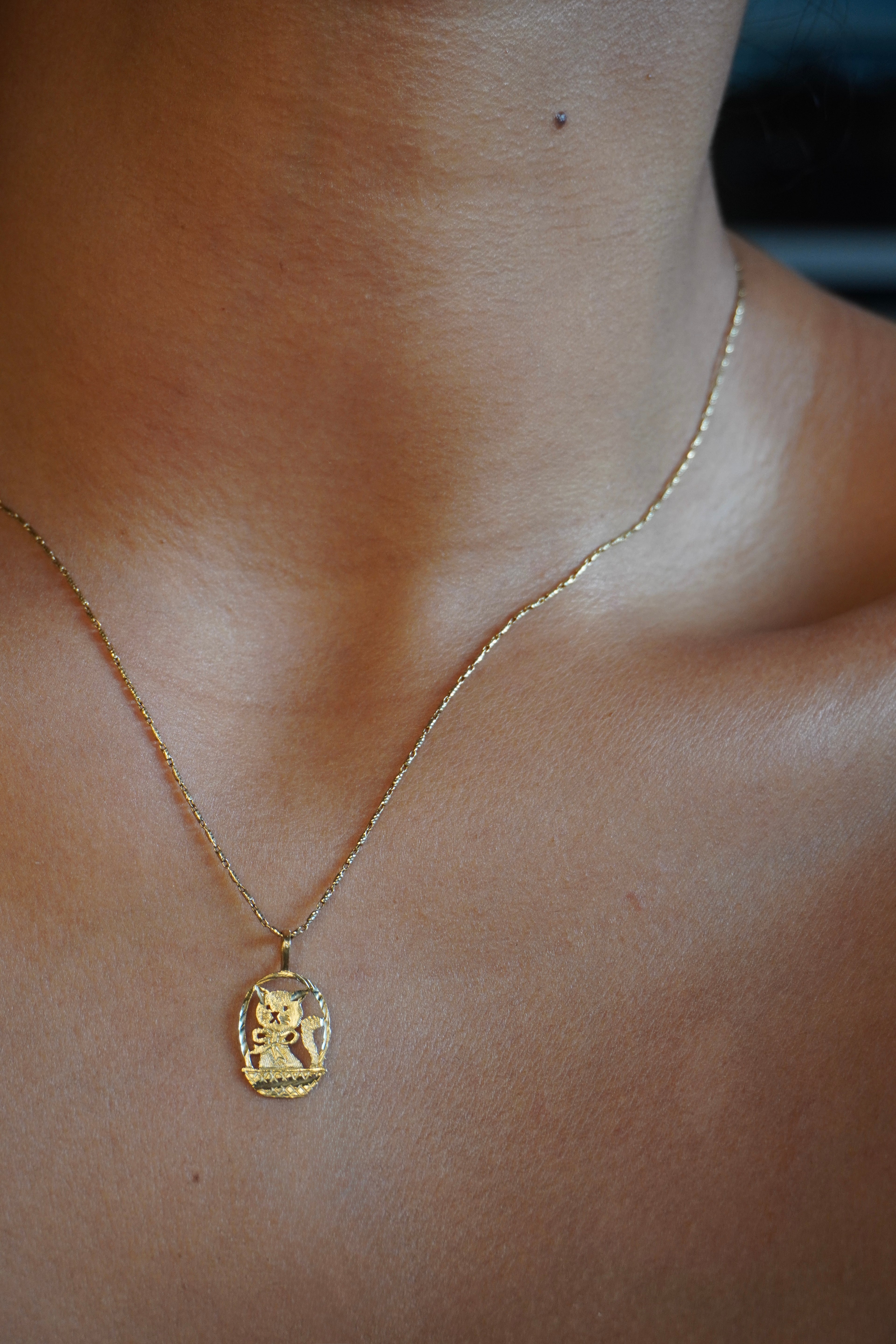 14K Yellow Gold Cat Basket Pendant