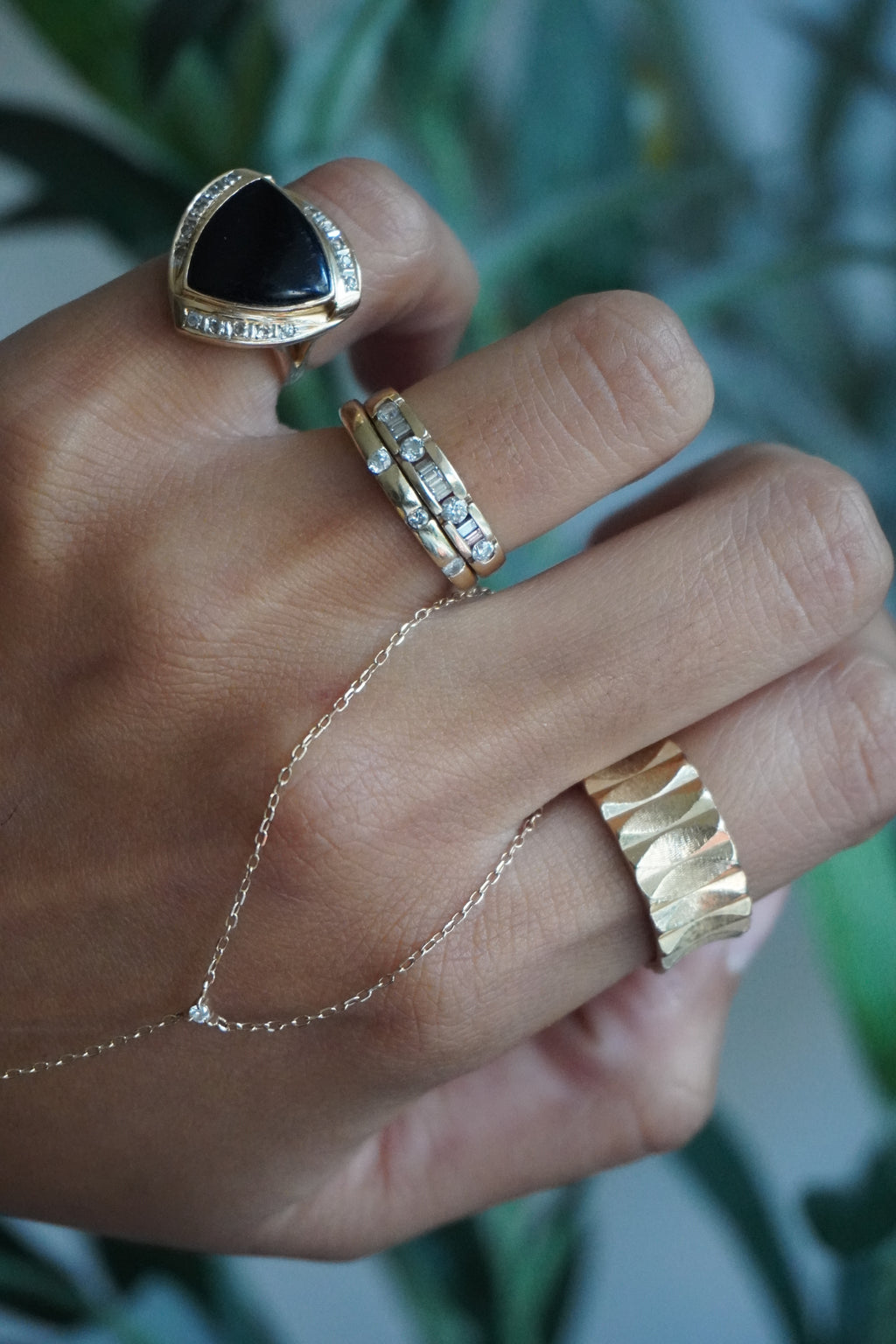 14K Yellow Gold Diamond Stacker Sz 6 (2 g)