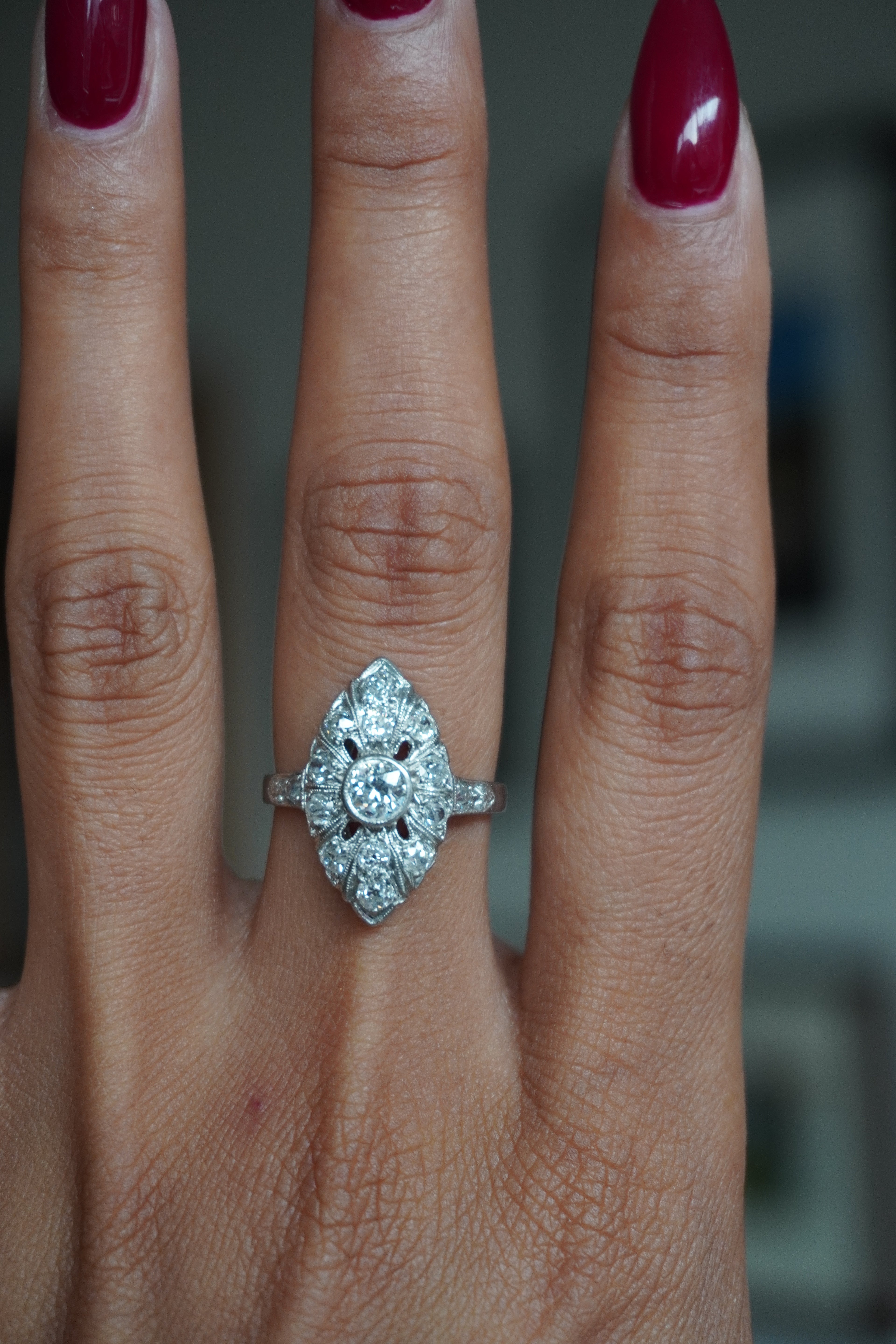Platinum Antique Art Deco Old Mine Cut Diamond (0.82 ctw) Ring Sz 6 (5.45 g)