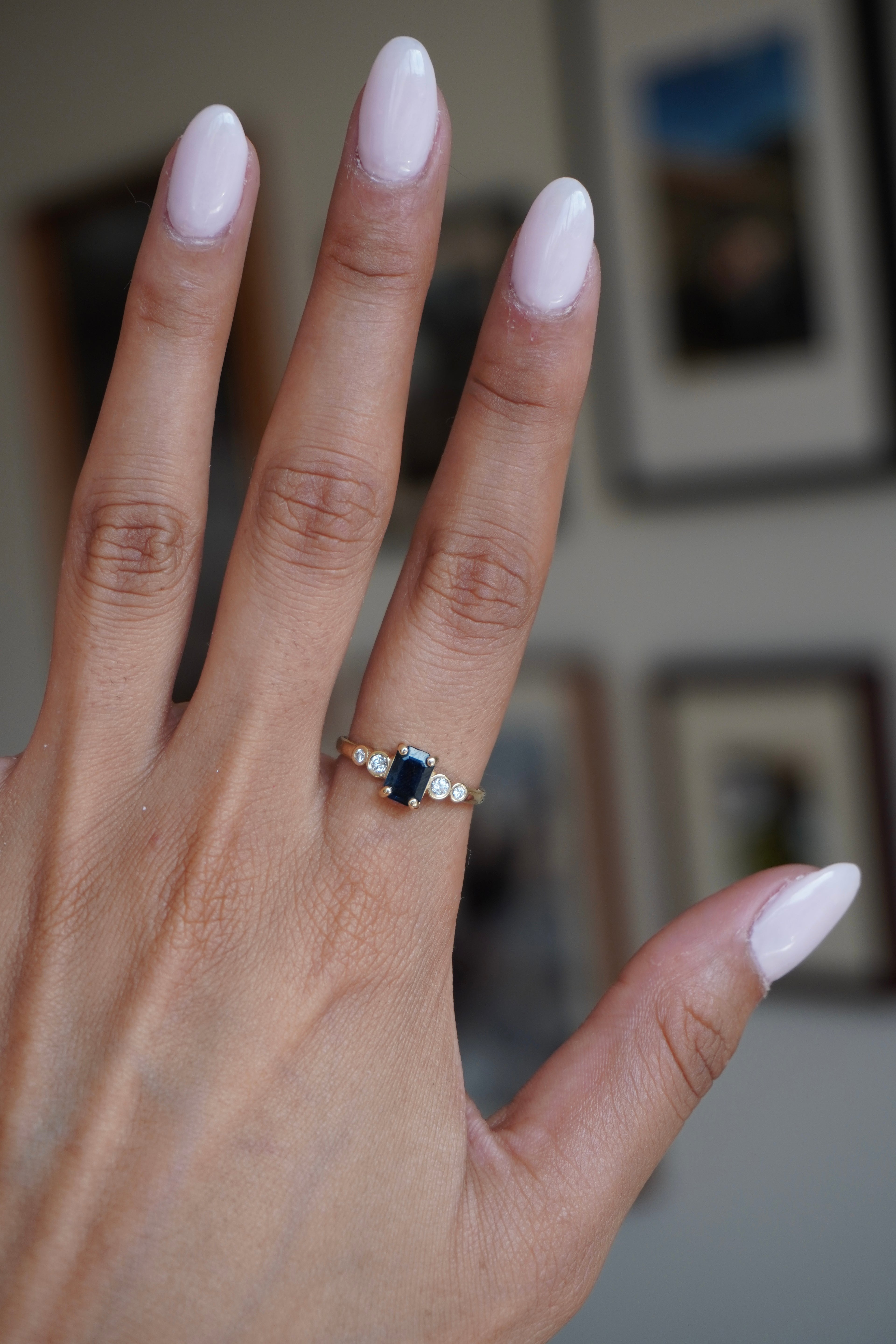 14K Yellow Gold Sapphire and Diamond (0.12 ctw) Ring Sz 7.25