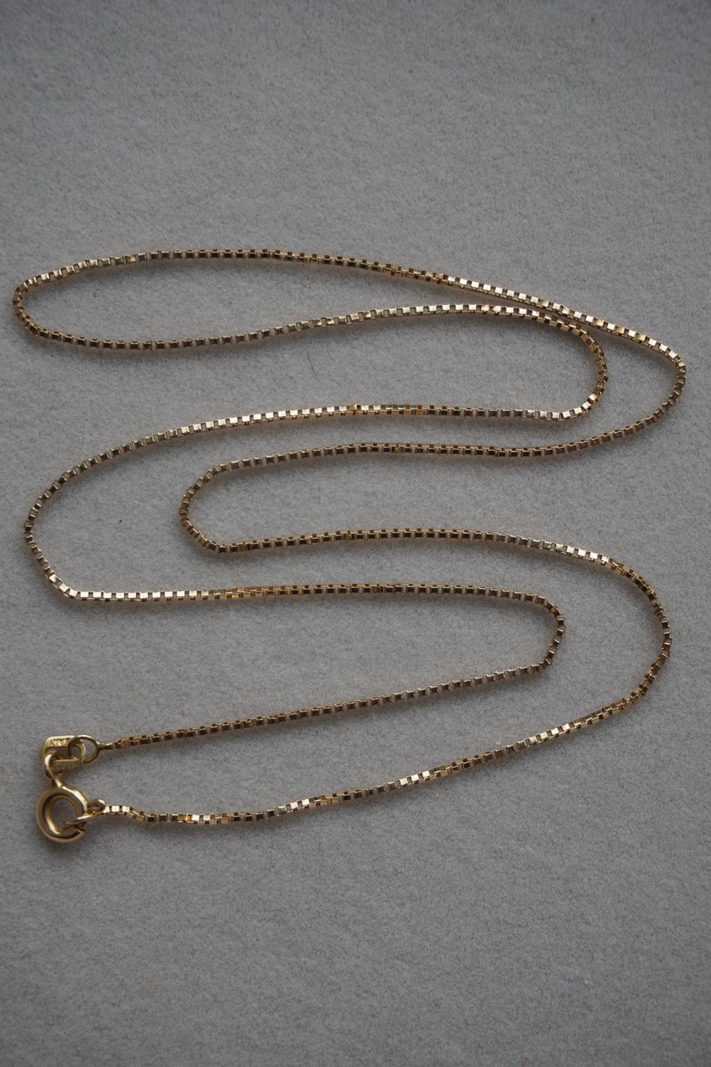 14K Yellow Gold Box Chain 1mm 17" (2.03g)