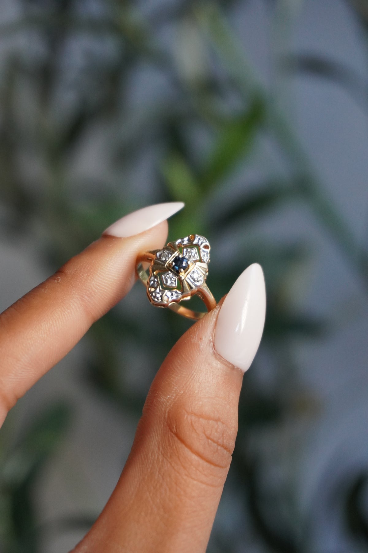 14K Antique Yellow Gold Diamond Sapphire Ring Sz 5.5 (2.8 g)