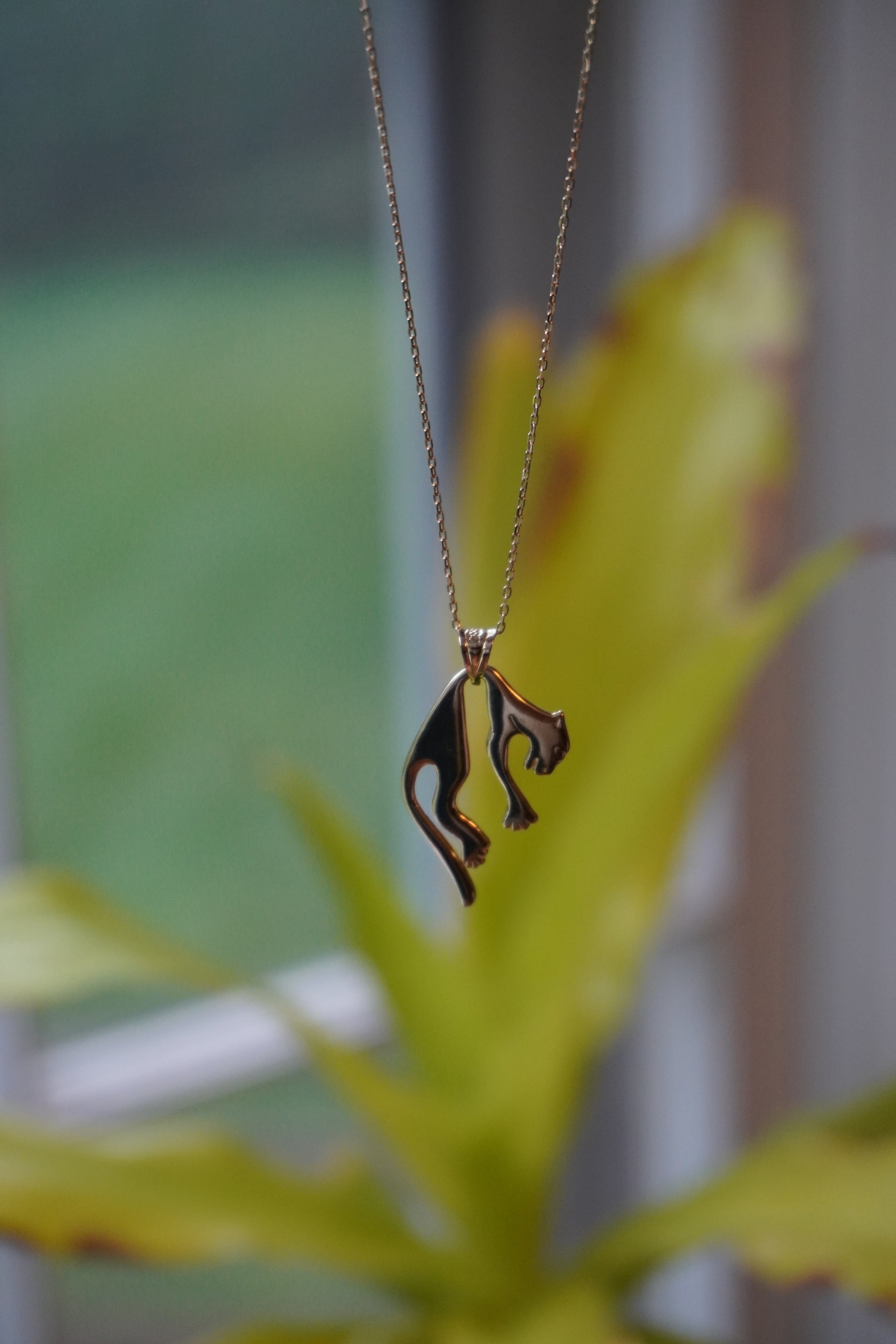 14K Yellow Gold Hanging Panther Necklace 16"