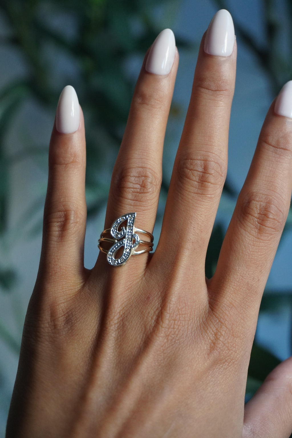 14K Two Tone Intitial "J" Diamond (0.13 ctw) Ring Sz 6.5 (3 g)