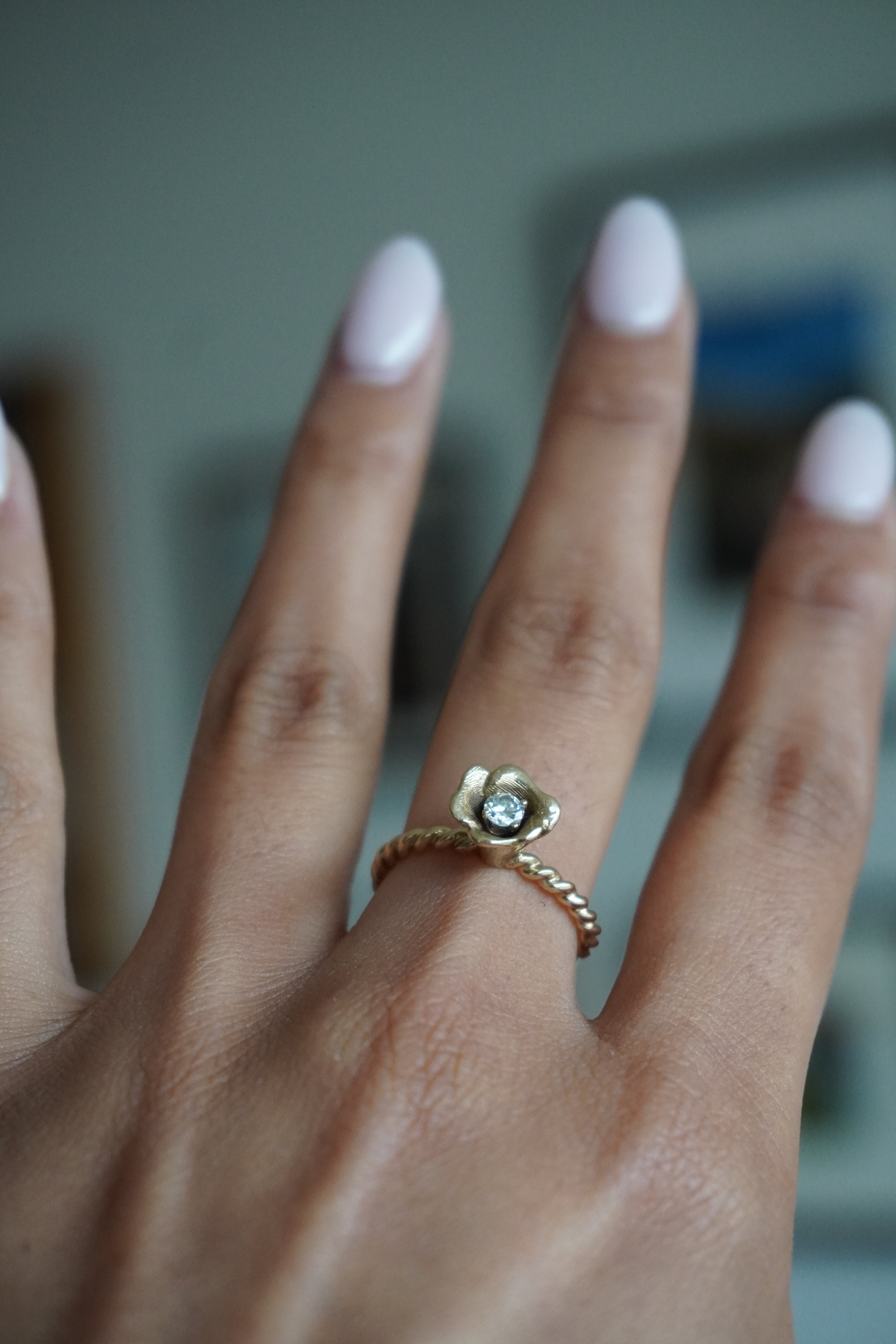 14K Yellow Gold Diamond Flower Ring Sz 6.5